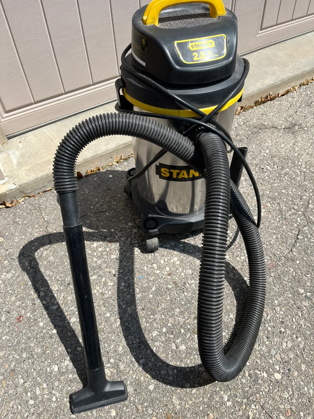 Stanley Wet/Dry Vacuum 2.8 HP image indicator(2)