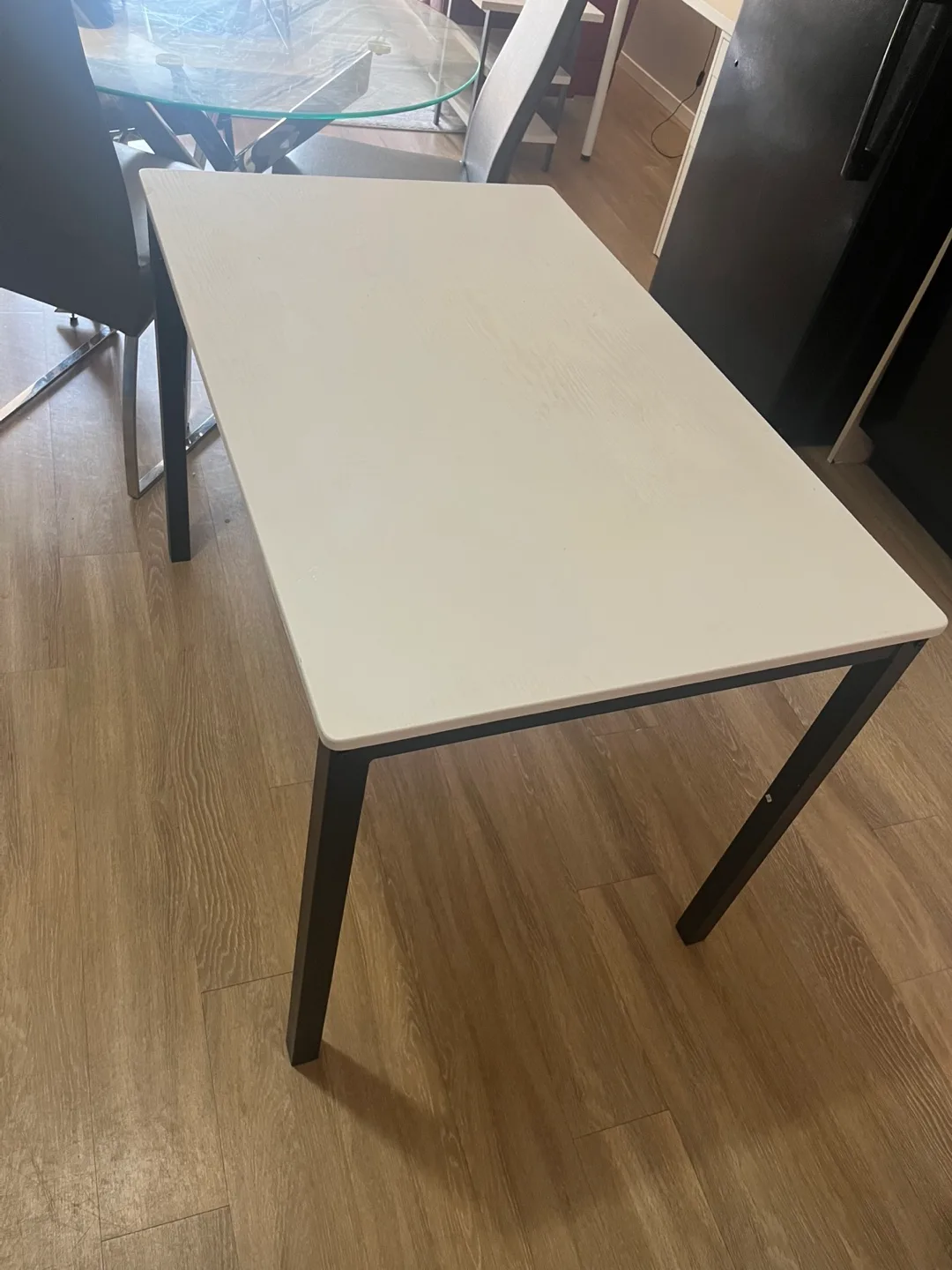 White Dining Table thumbnail