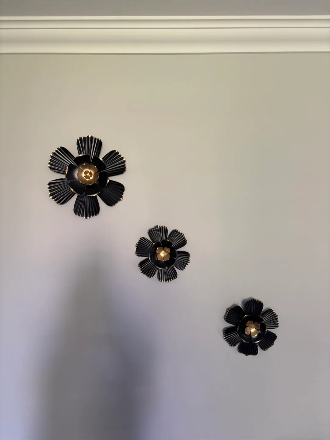 Set of Three Metal Flower Wall Decor 💚 thumbnail