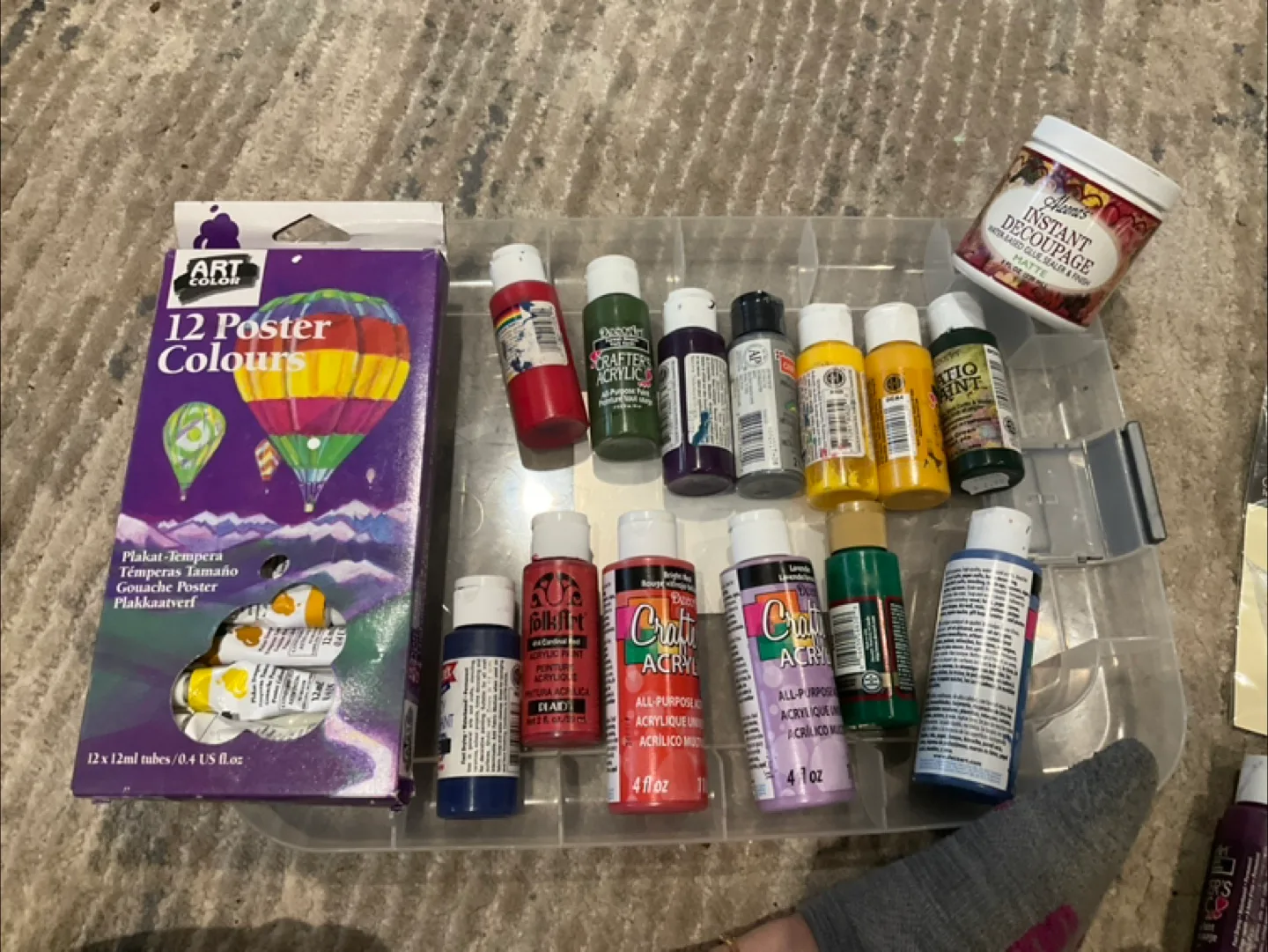 Art Supplies 🥕- Acrylic Paints and Decoupage image indicator(3)