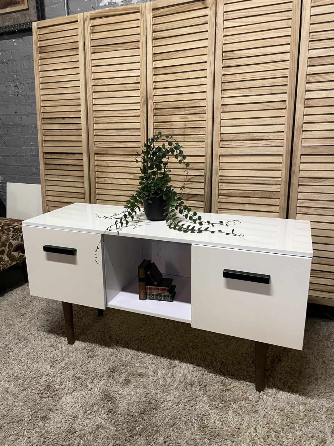 Modern White TV Stand - photo 2