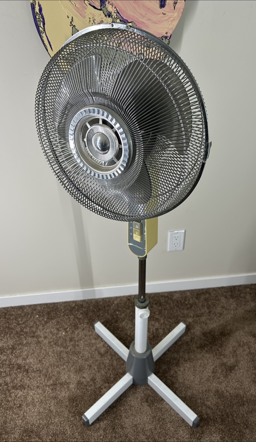 Oscillating Standing Fan, 3 speed