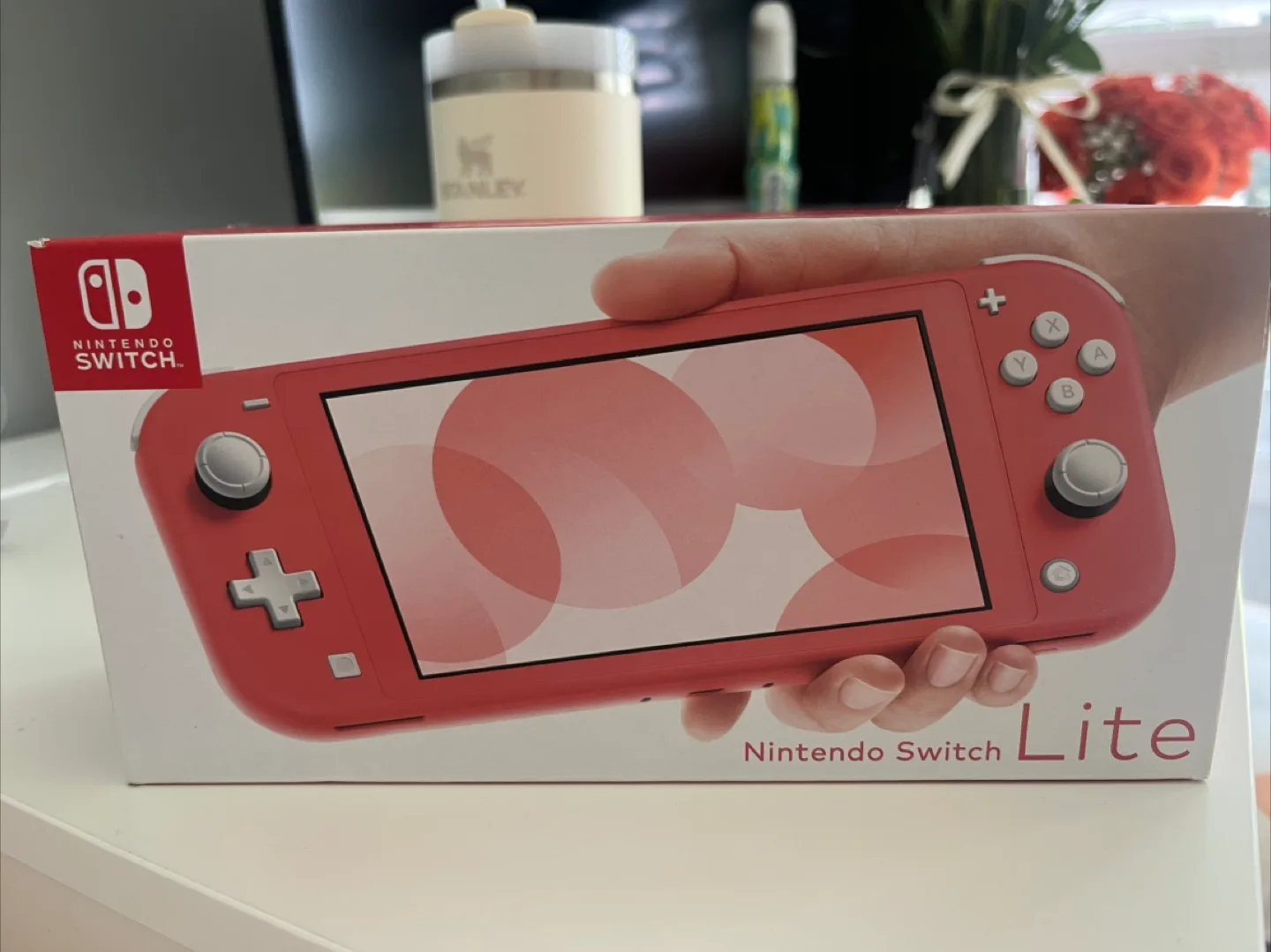Nintendo Switch Lite - Coral image indicator(6)
