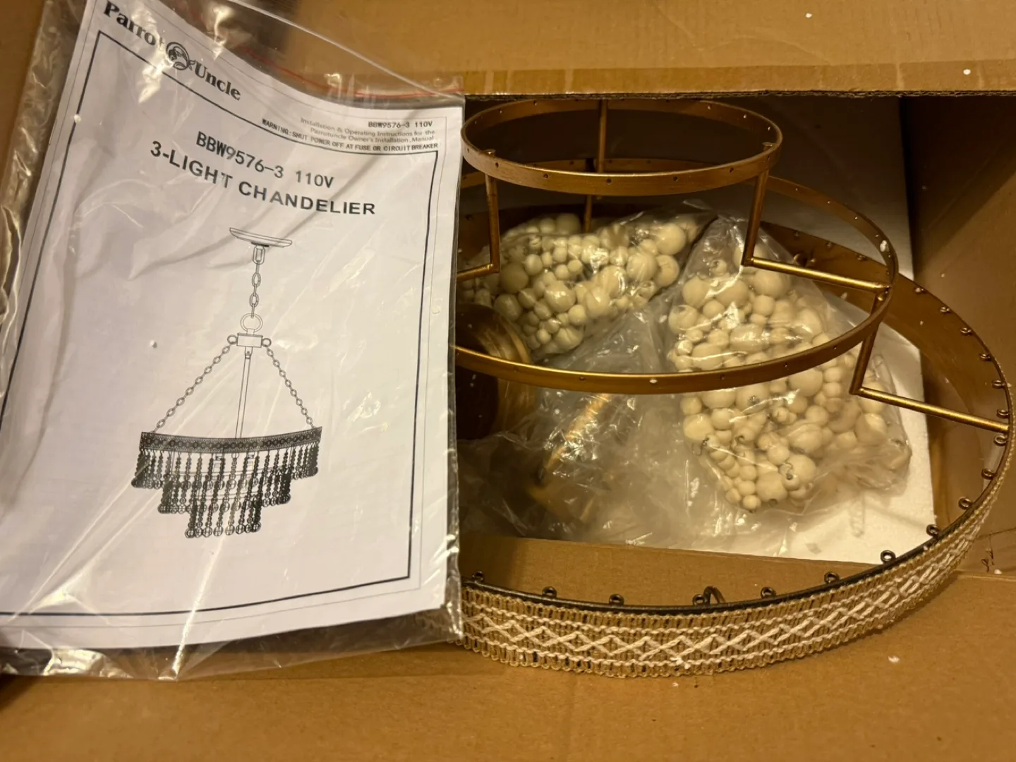 Chandelier This is around 200 I only give it in 100 to try