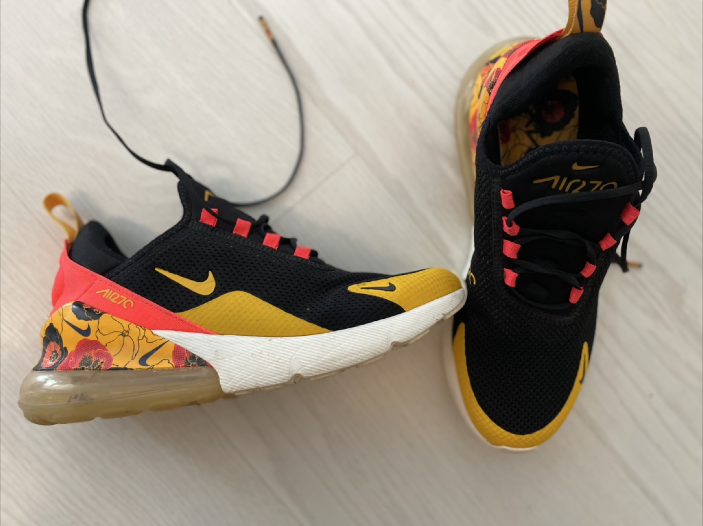 Nike Air Max 270 US 7.5/EUR 38.5 Women fits like 6.5 - photo 2