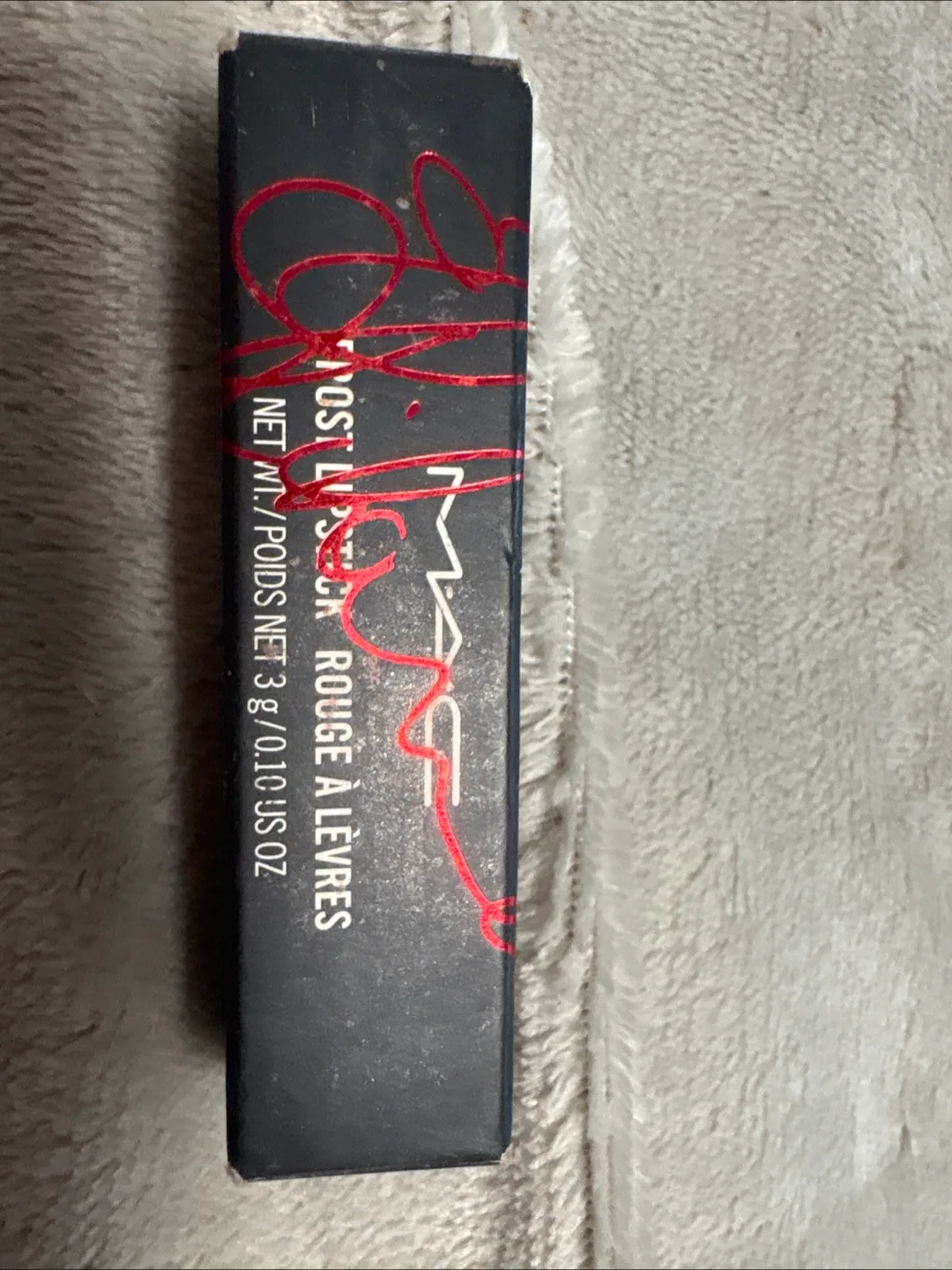 MAC Viva Glam Rihanna Lipstick thumbnail