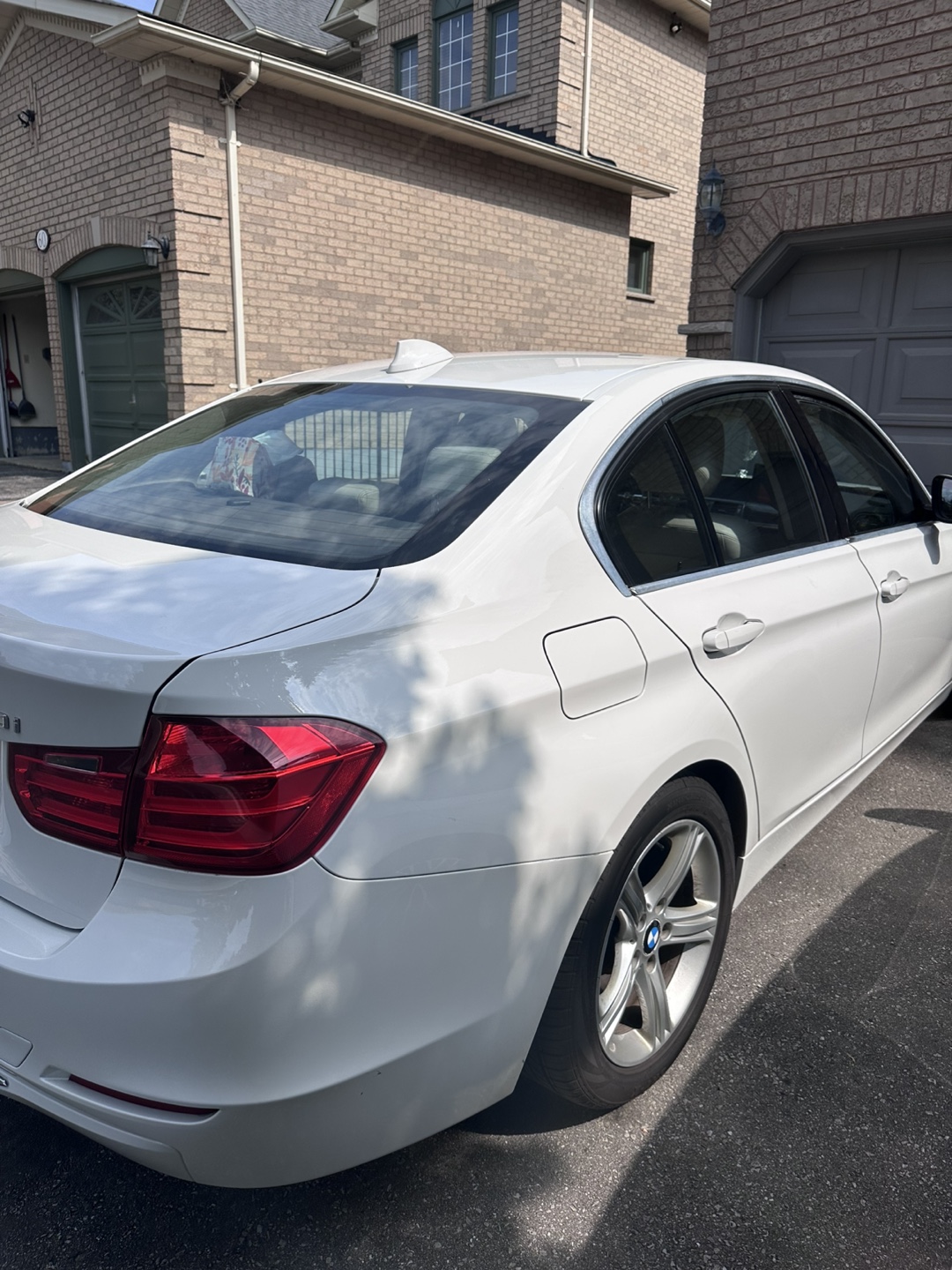 White BMW 320i XDrive - 2015 Model Sedan - photo 2