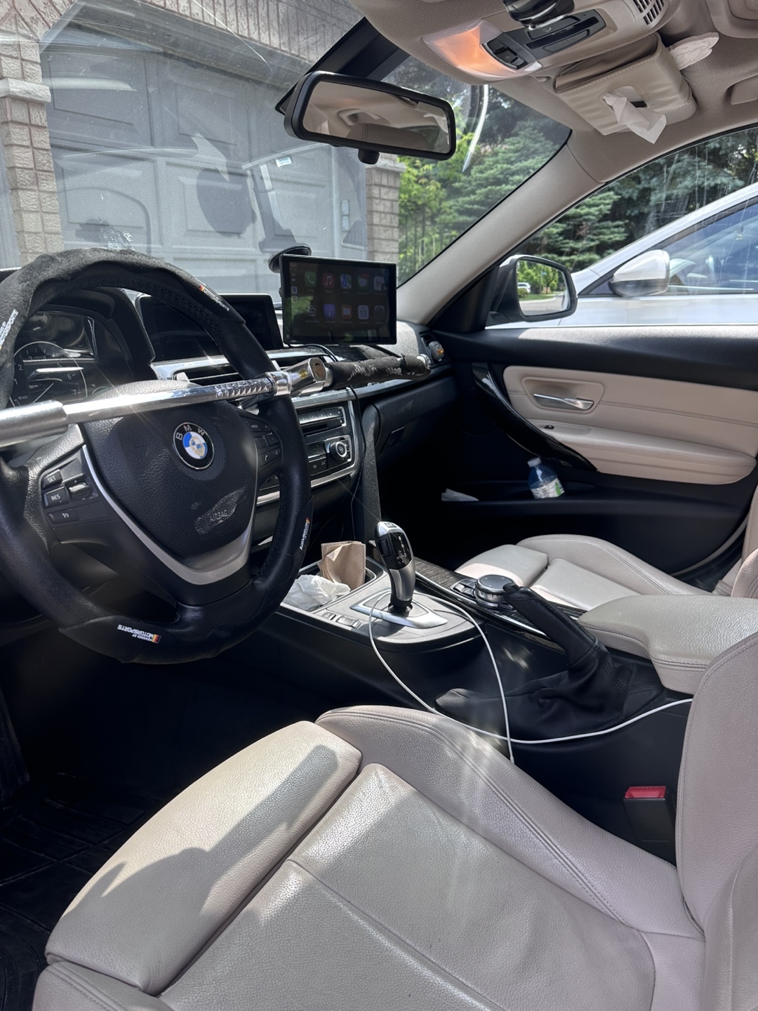 White BMW 320i XDrive - 2015 Model Sedan - photo 5