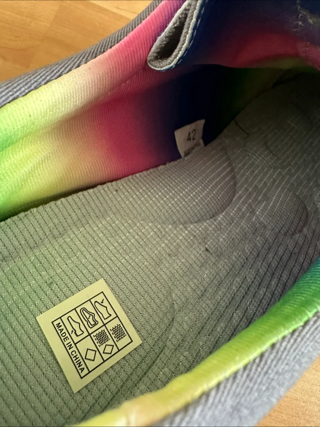 Brand new gray slip-on shoes image indicator(3)