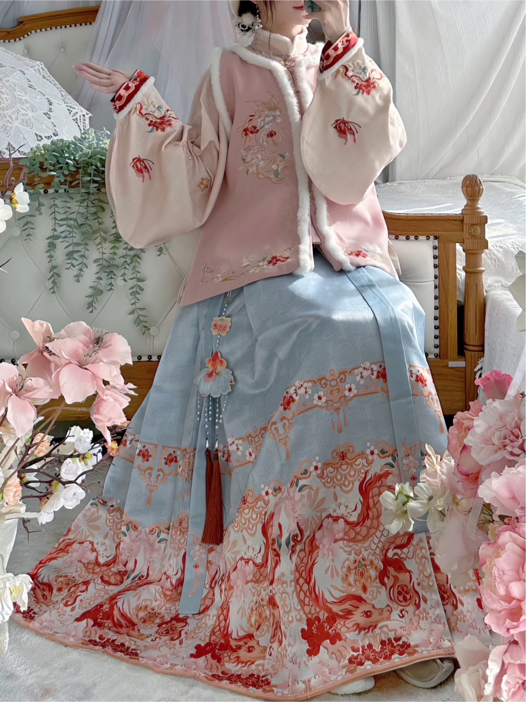 Beautiful Chinese Inspired Outfit - photo 3