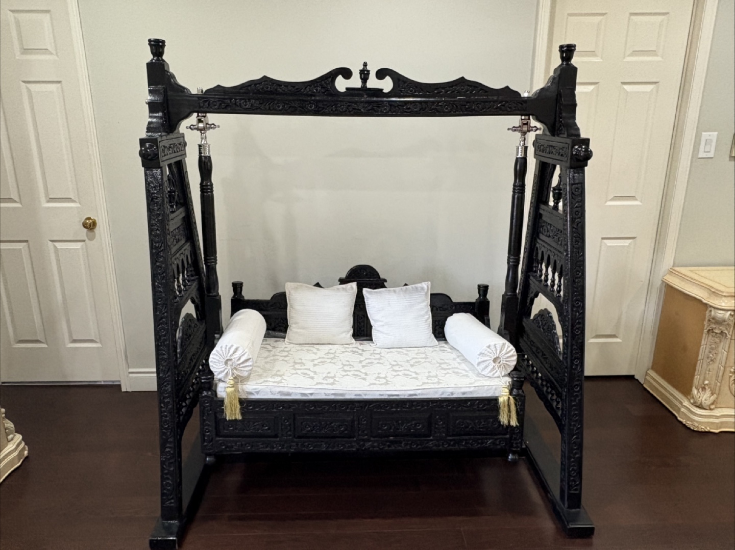 Beautiful Black Wooden Swing Seat
