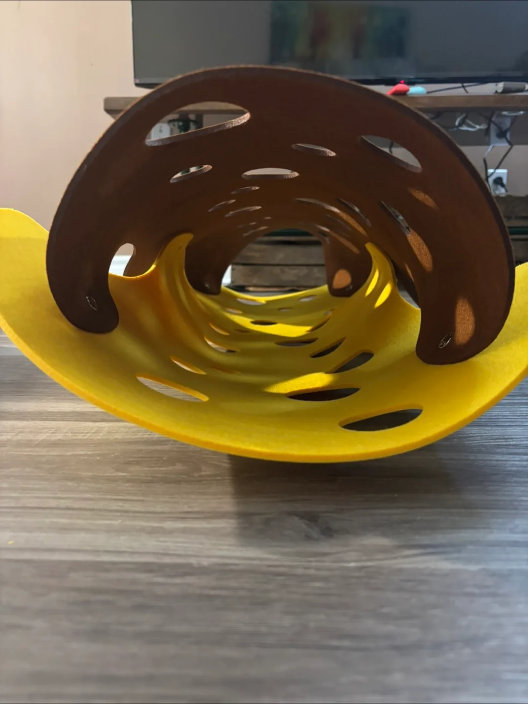 Pet play tunnel and toys image indicator(3)