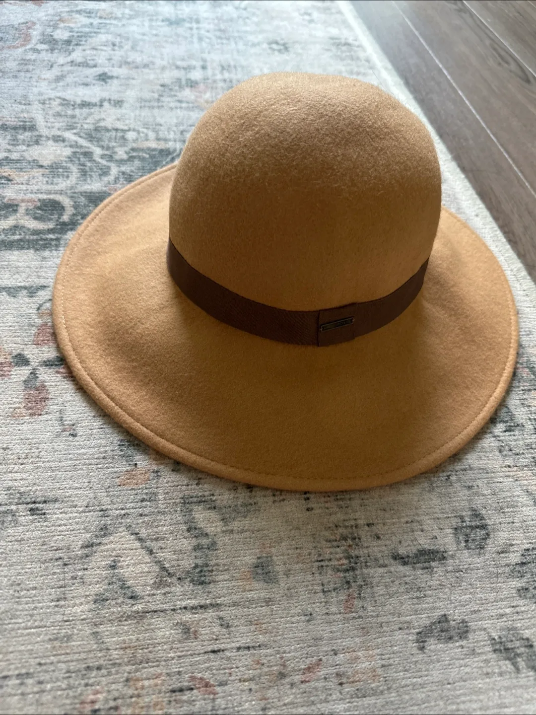 Roxy Tan Floppy Hat