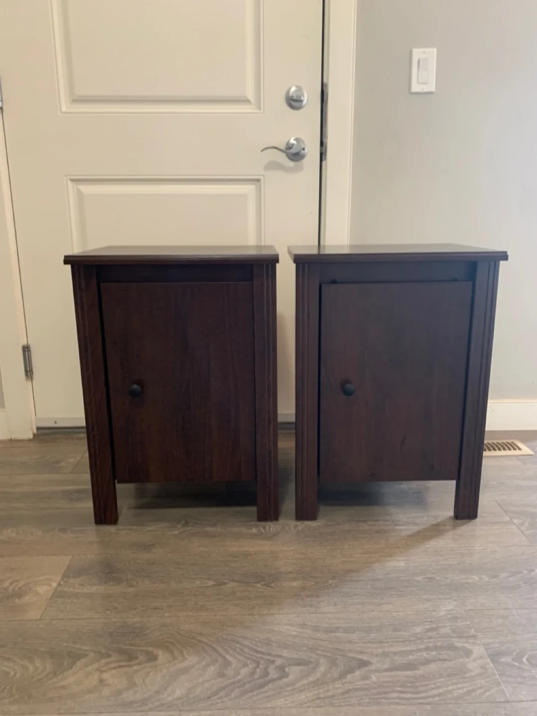 Dark Brown Bedside Cabinets thumbnail