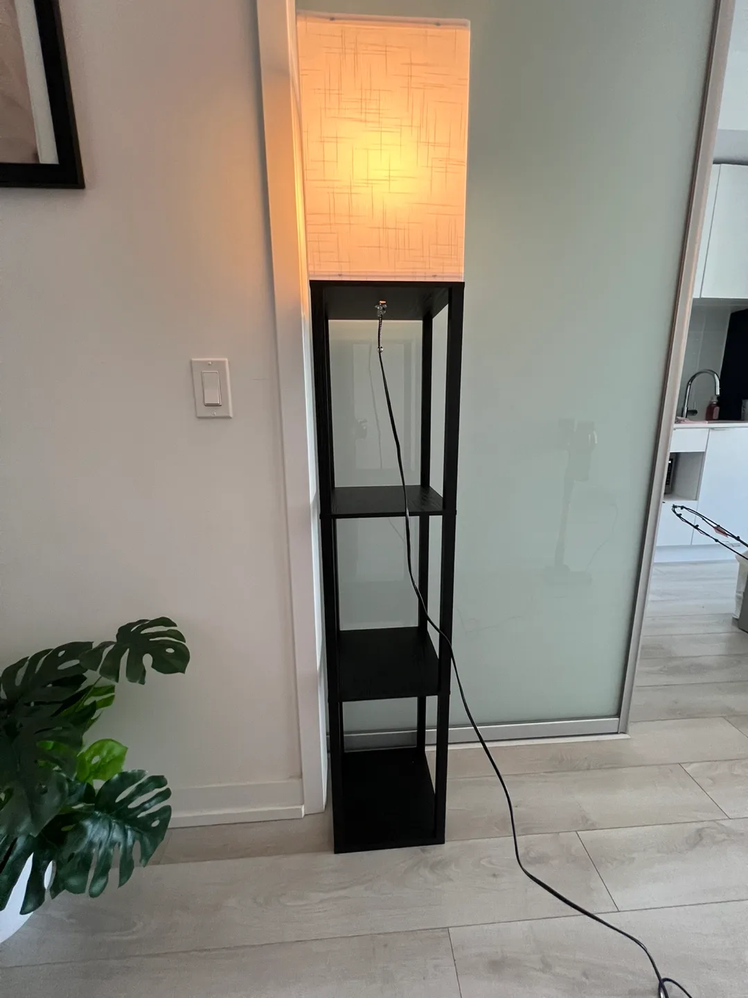 Floor Lamp with Shelves image indicator(3)