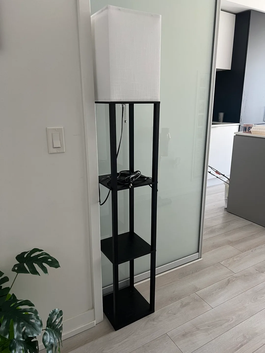 Floor Lamp with Shelves image indicator(6)