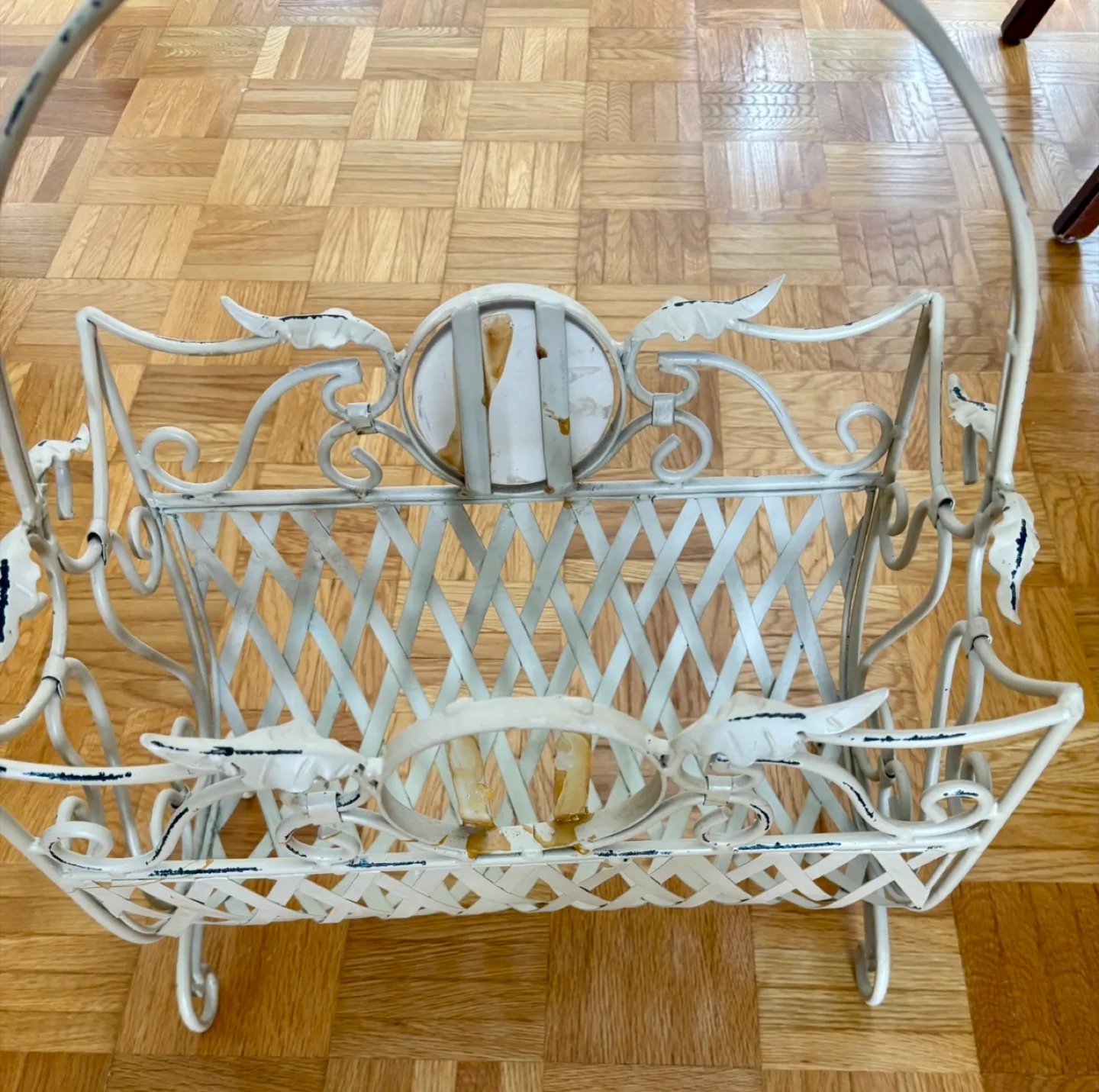 Decorative Magazine Stand image indicator(5)