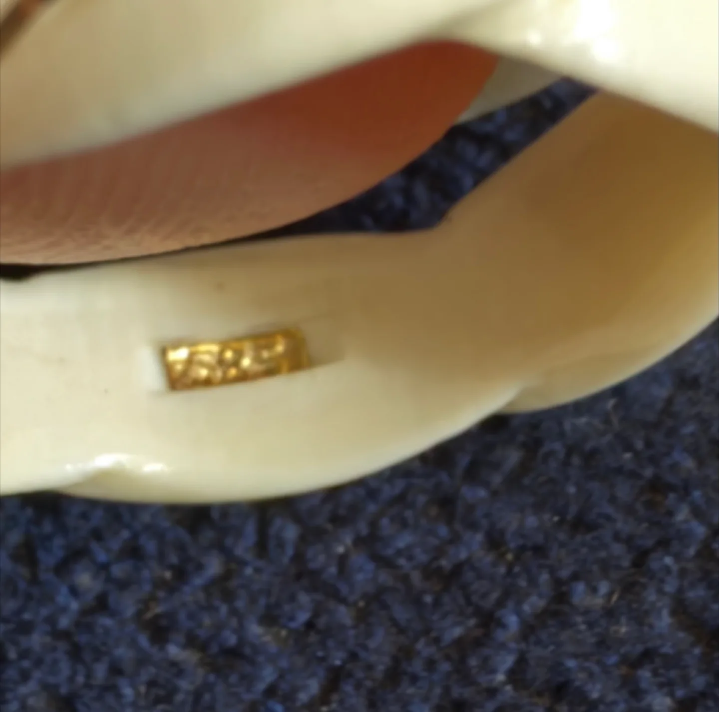 💚Twisted White Ring image indicator(3)