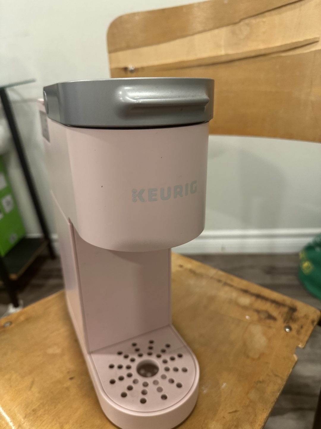 Keurig Single Serve Coffee Maker - Pink - photo 2