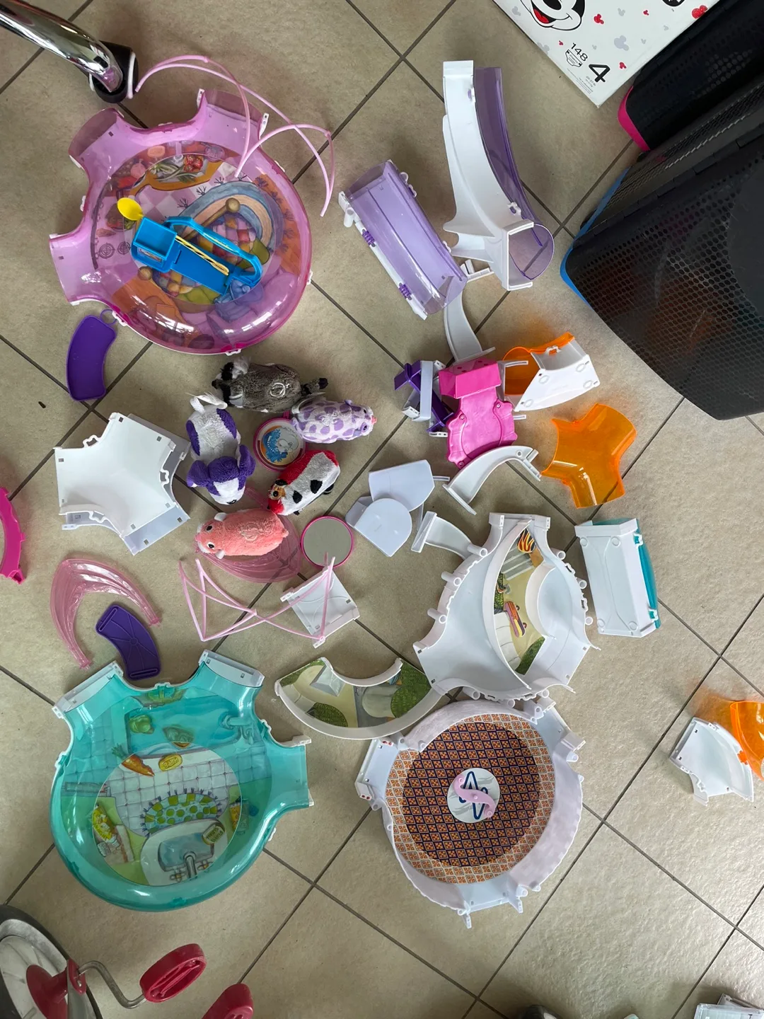 Hamster Habitat Play Set zhu zhu. thumbnail