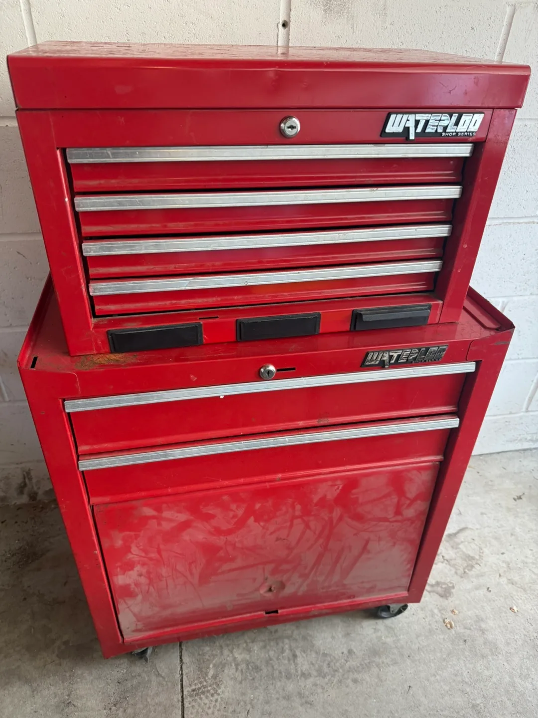 Waterloo Red Rolling Tool Chest thumbnail