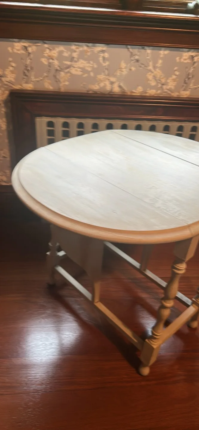 Sweet Foldable Table 💚 image indicator(4)