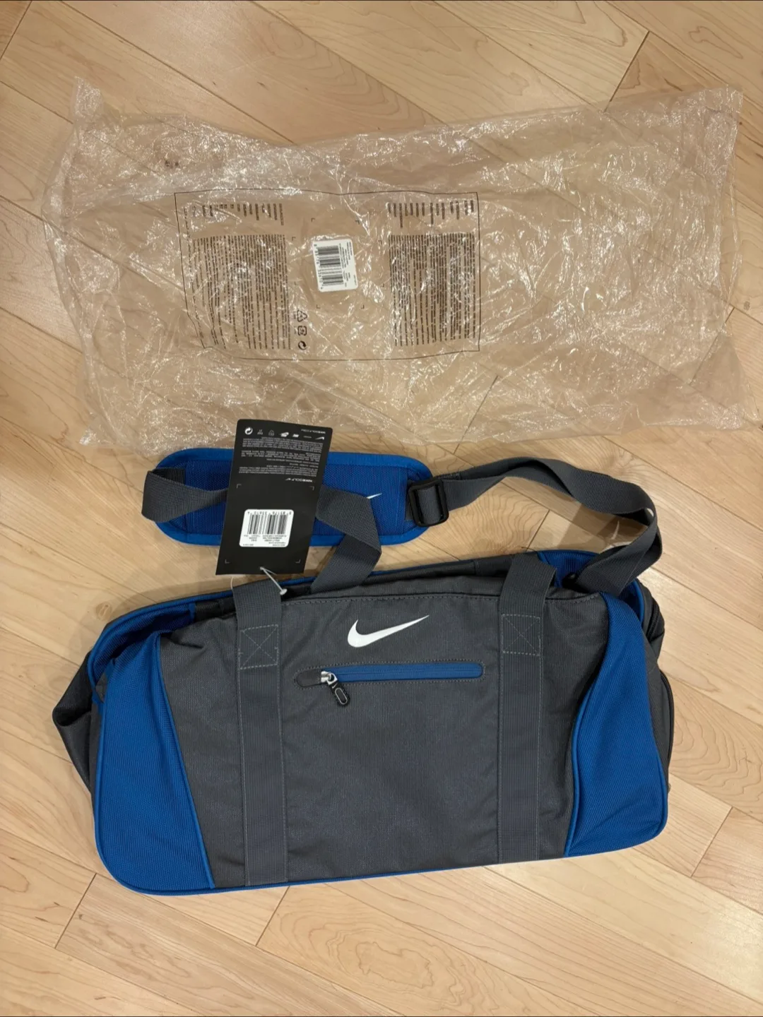 Nike Duffel Bag image indicator(2)