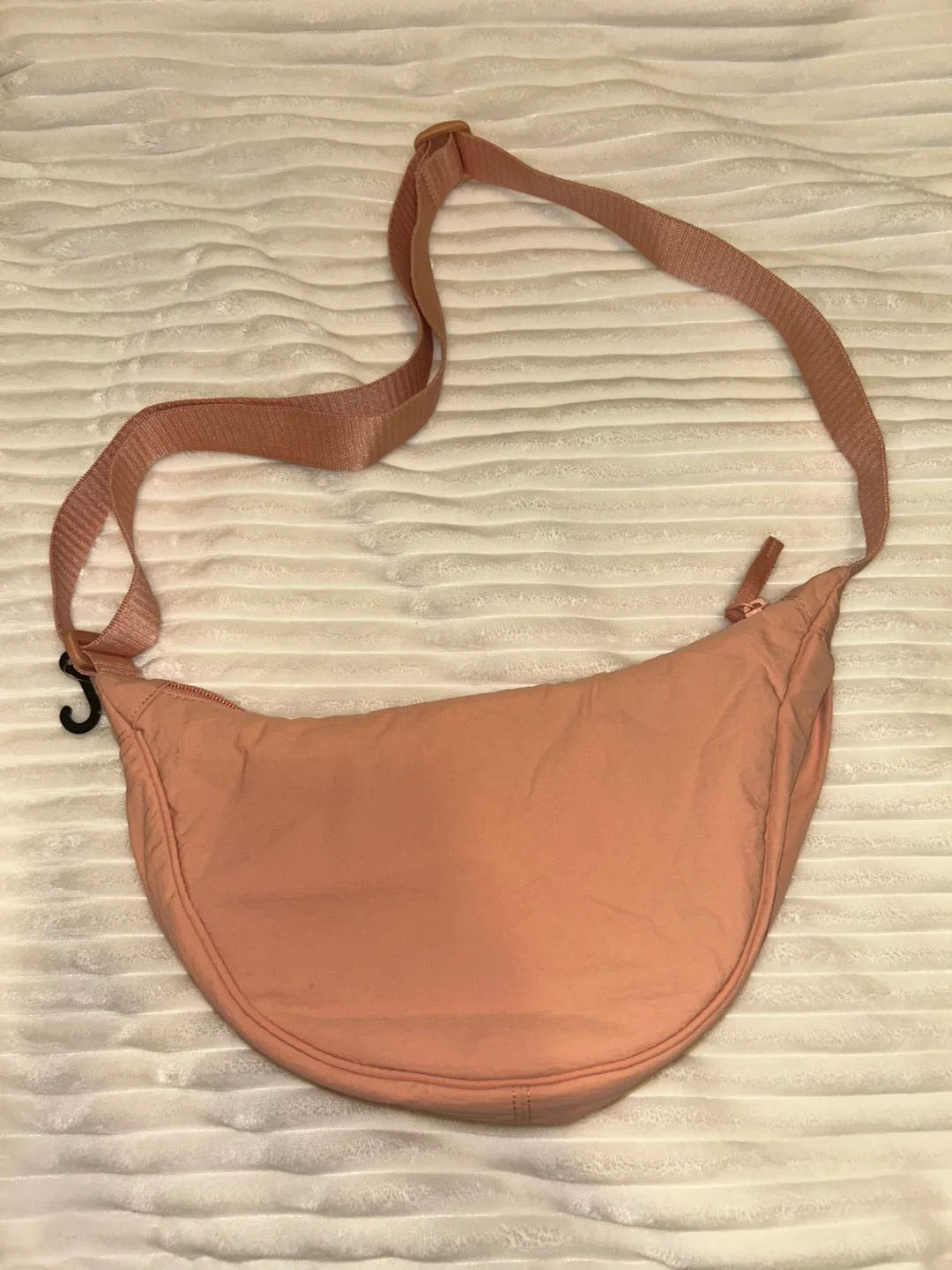 UNIQLO Pink Crossbody / Shoulder Bag thumbnail