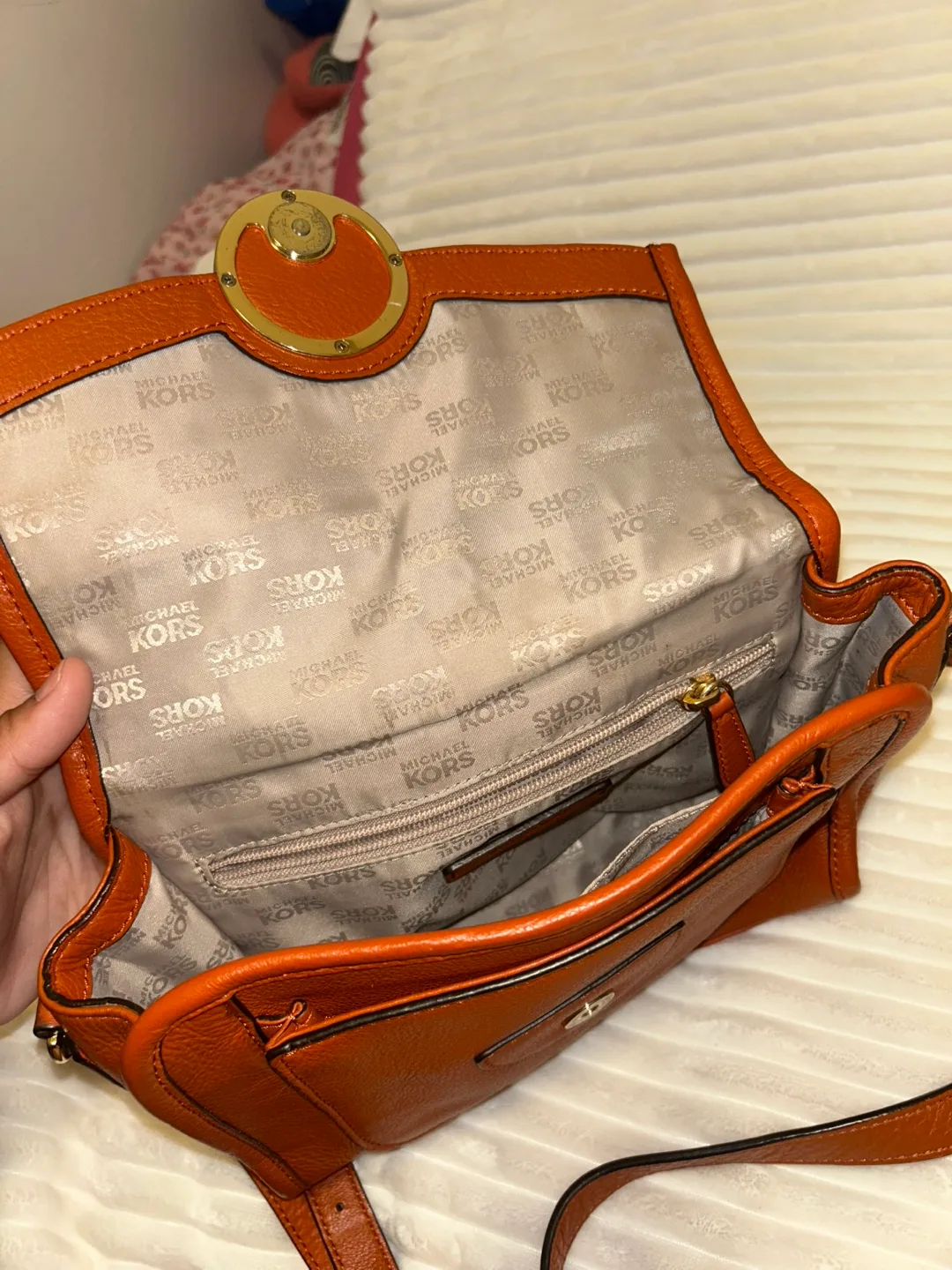 Michael Kors Shoulder Bag image indicator(2)