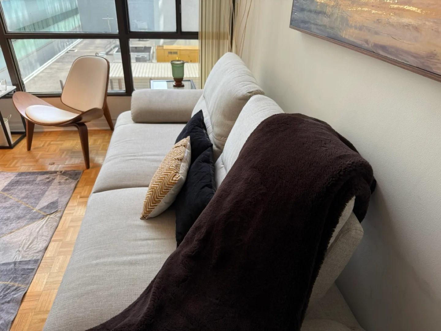 Structube Couch - Expandable to a sofa bed image indicator(5)