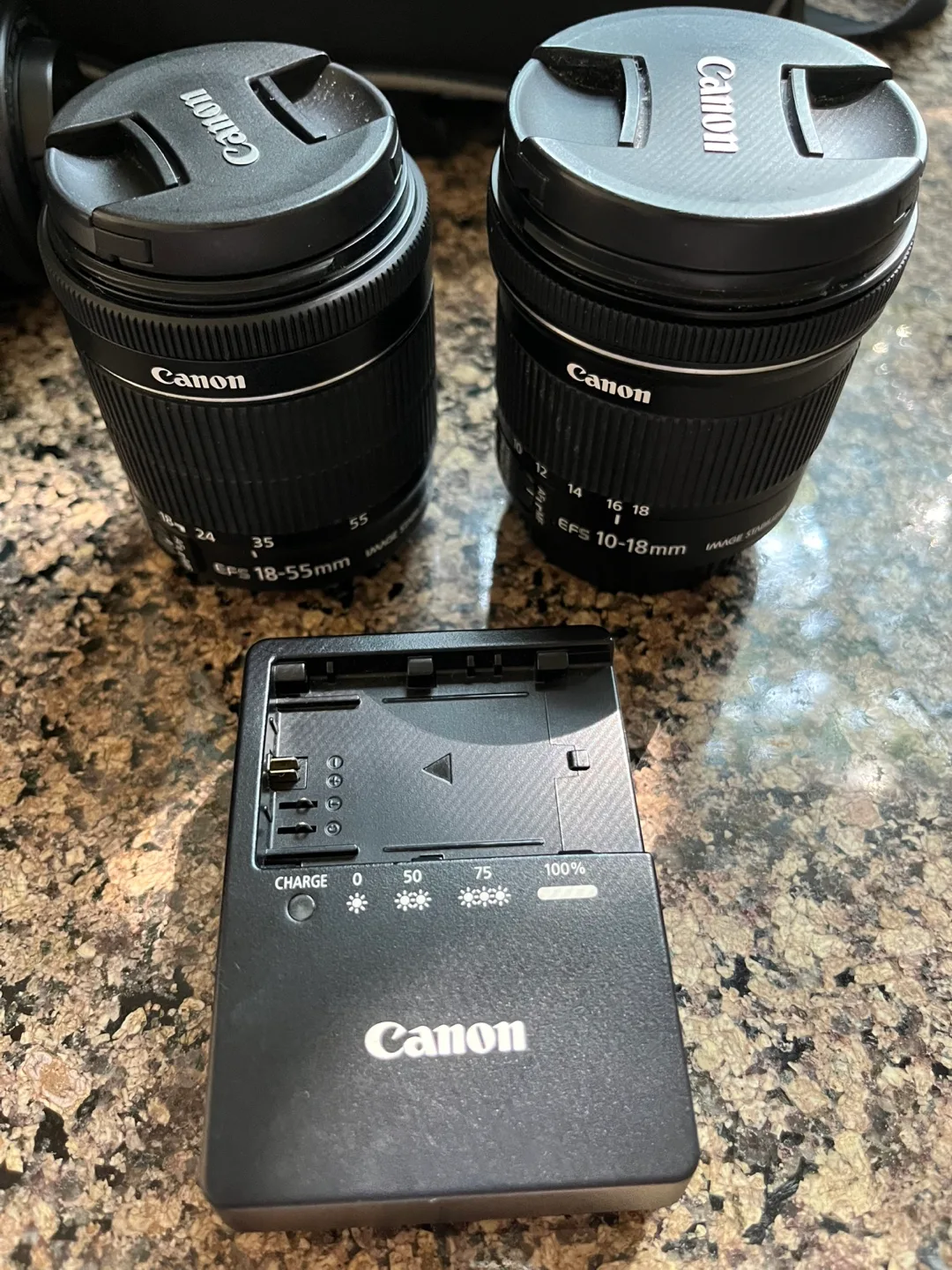 Canon EOS 70D DSLR Bundle – Complete Photography Kit image indicator(7)