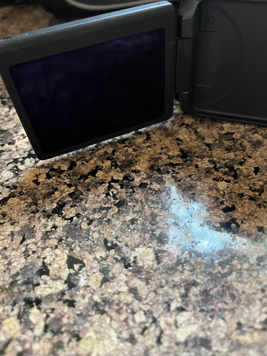 Canon EOS 70D DSLR Bundle – Complete Photography Kit image indicator(9)