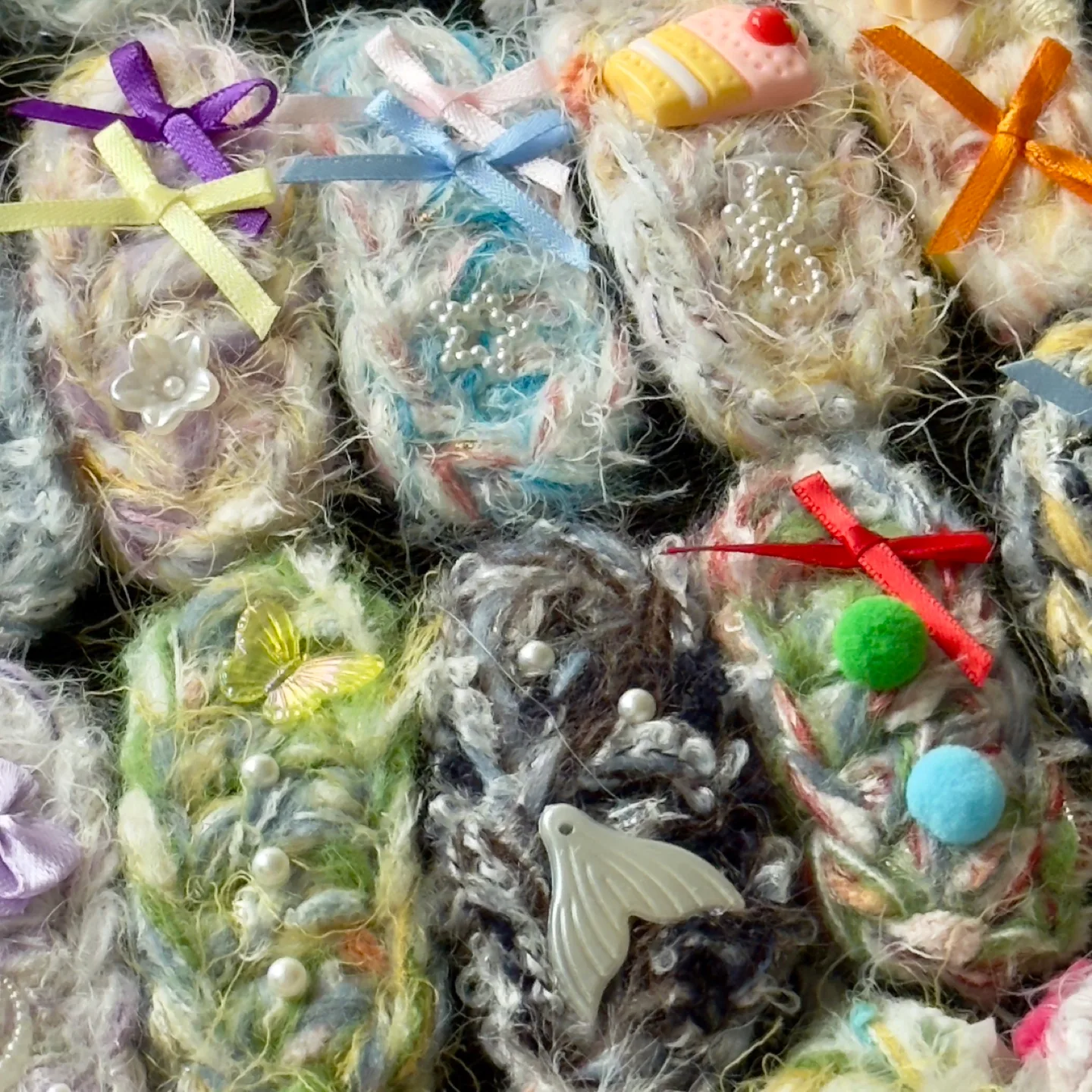 Handmade hair clips image indicator(5)