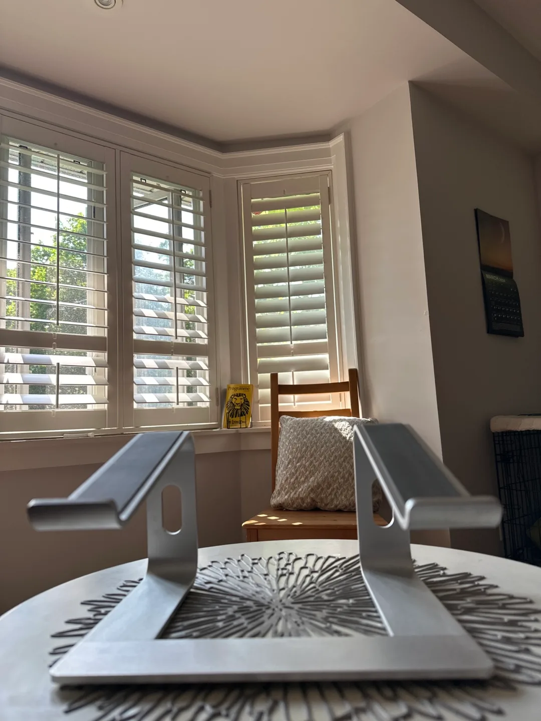 Silver Laptop Stand image indicator(5)