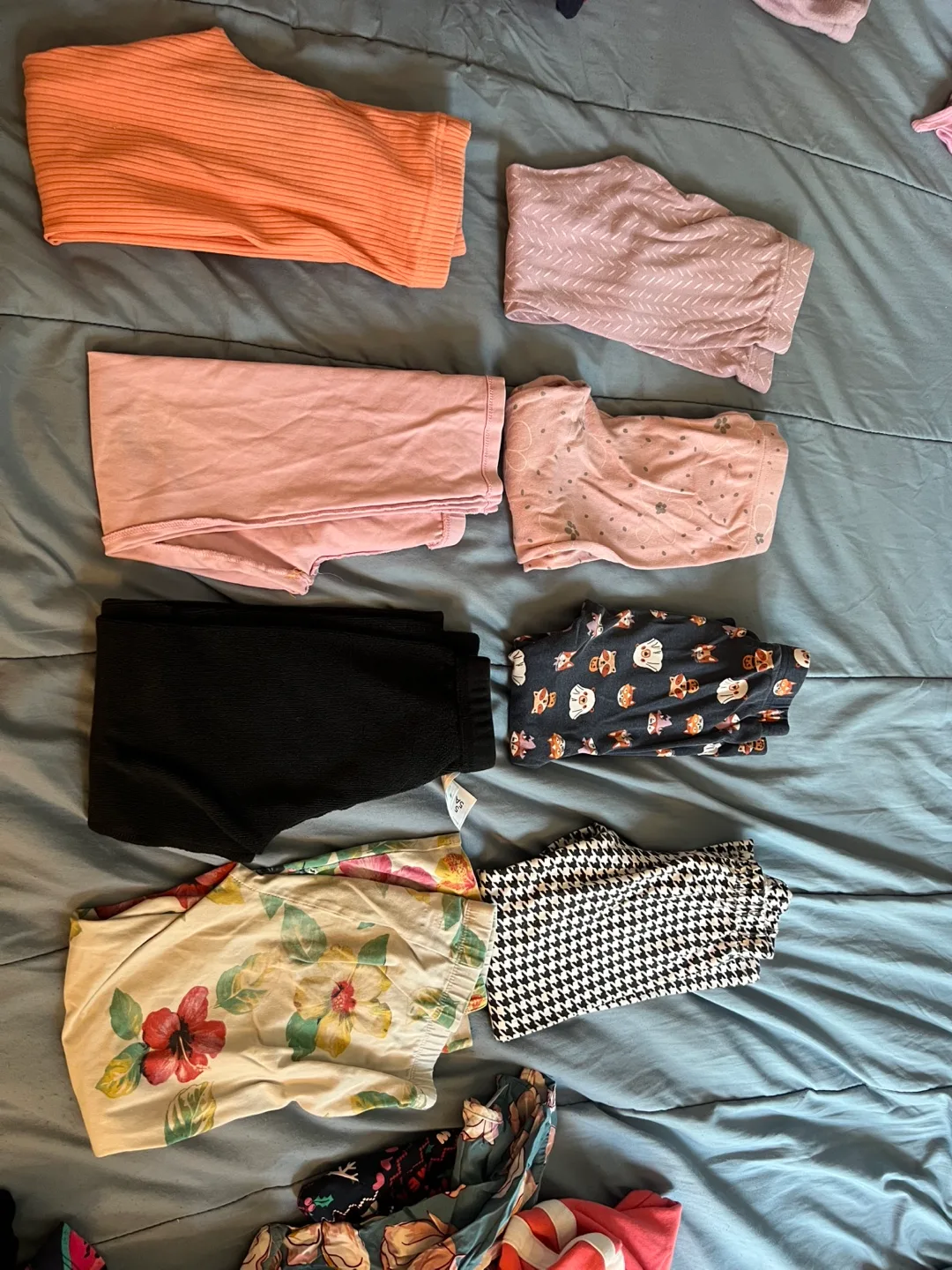 Girls Clothing Bundle image indicator(4)