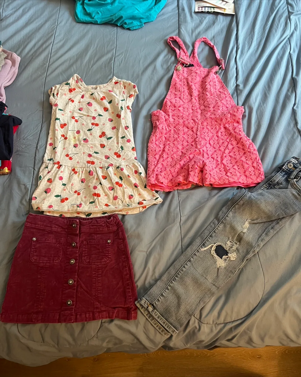 Girls Clothing Bundle image indicator(2)