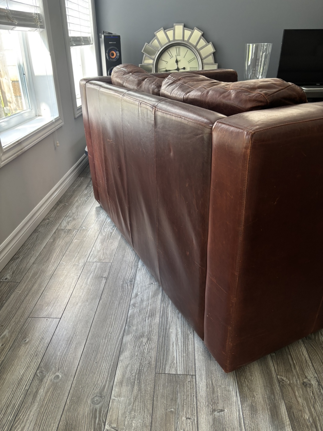 Leather Loveseat - photo 3