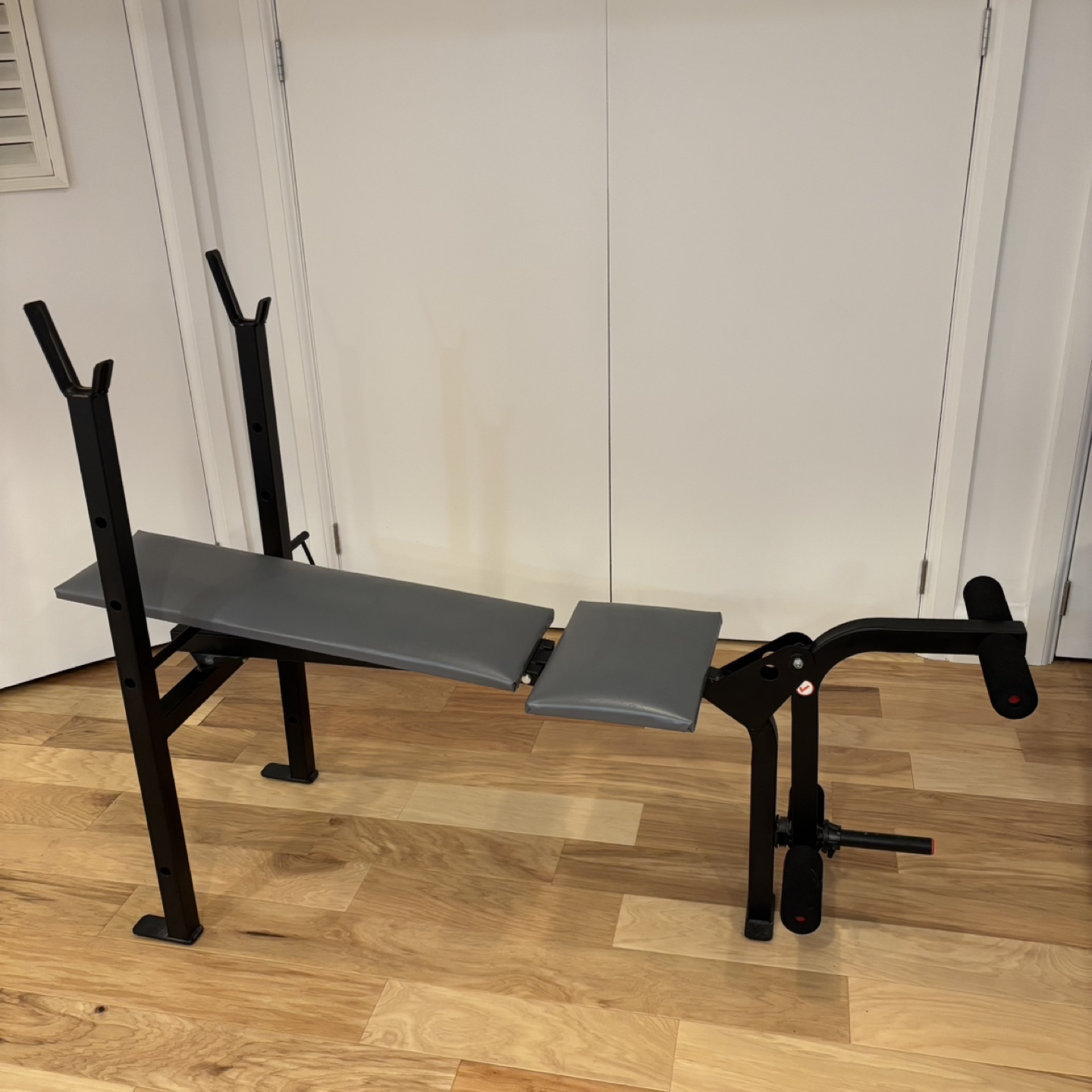 Adjustable Weight Bench