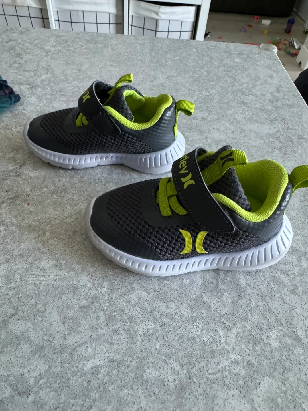 5 pcs Designer shirts (12 M ) and shoe bundle (size5) image indicator(4)