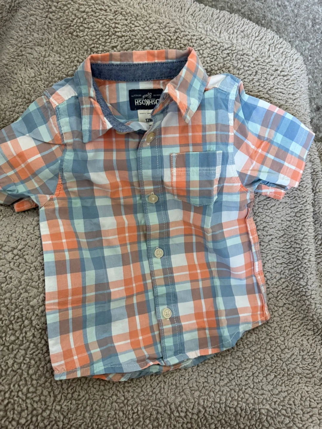 5 pcs Designer shirts (12 M ) and shoe bundle (size5) image indicator(3)