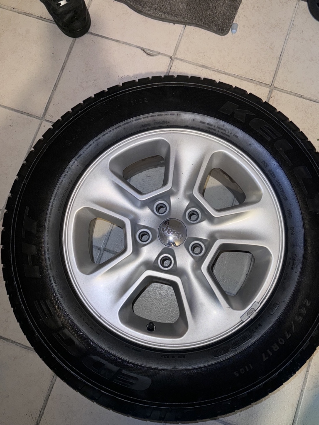Jeep tiers 245/75r17 - photo 5