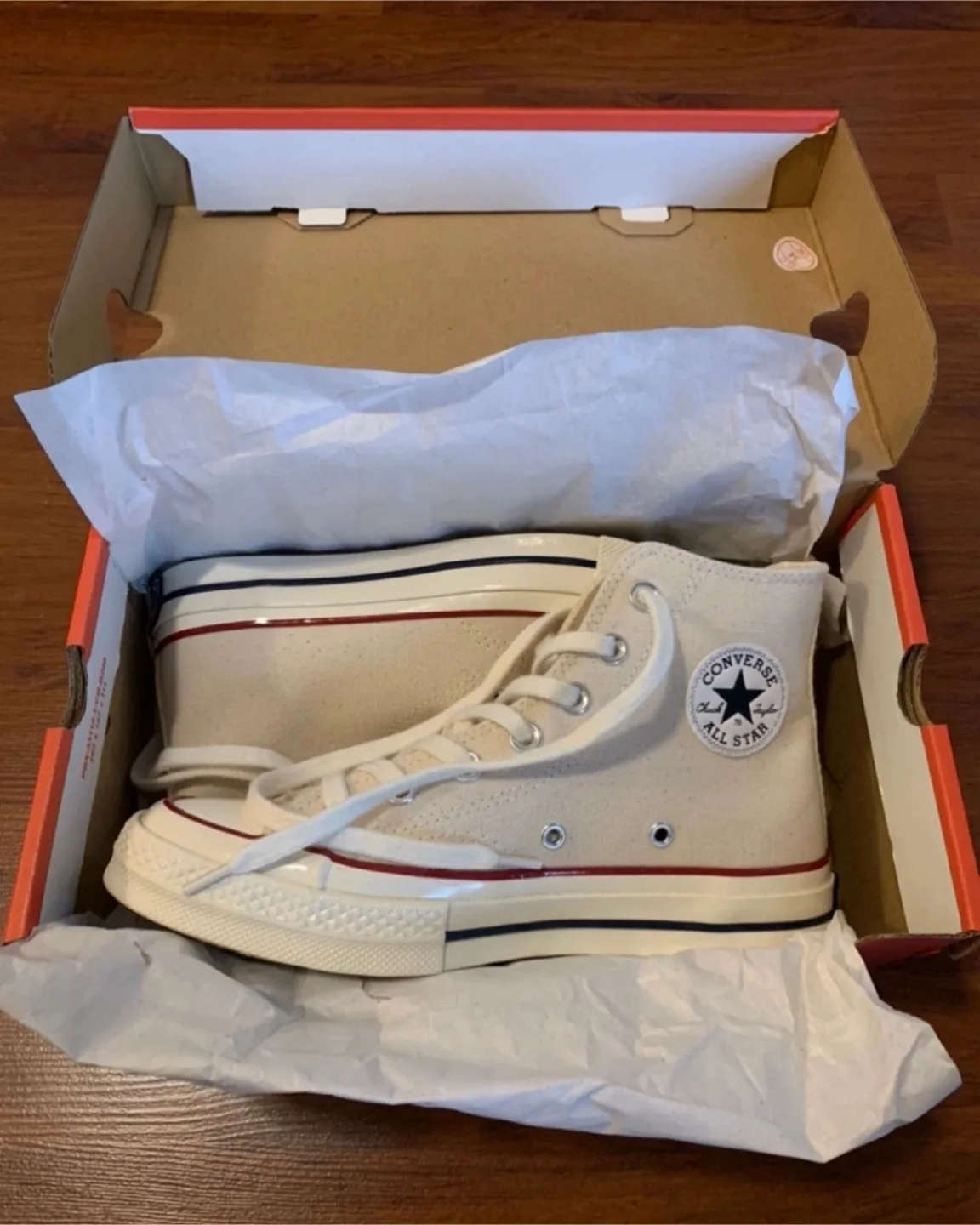 Converse Chuck 70 high top image indicator(2)