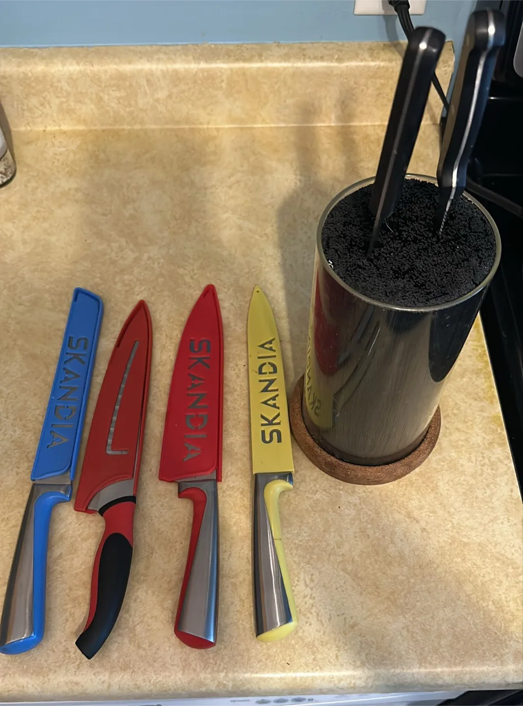 SKANDIA Knife Set with extra knives thumbnail