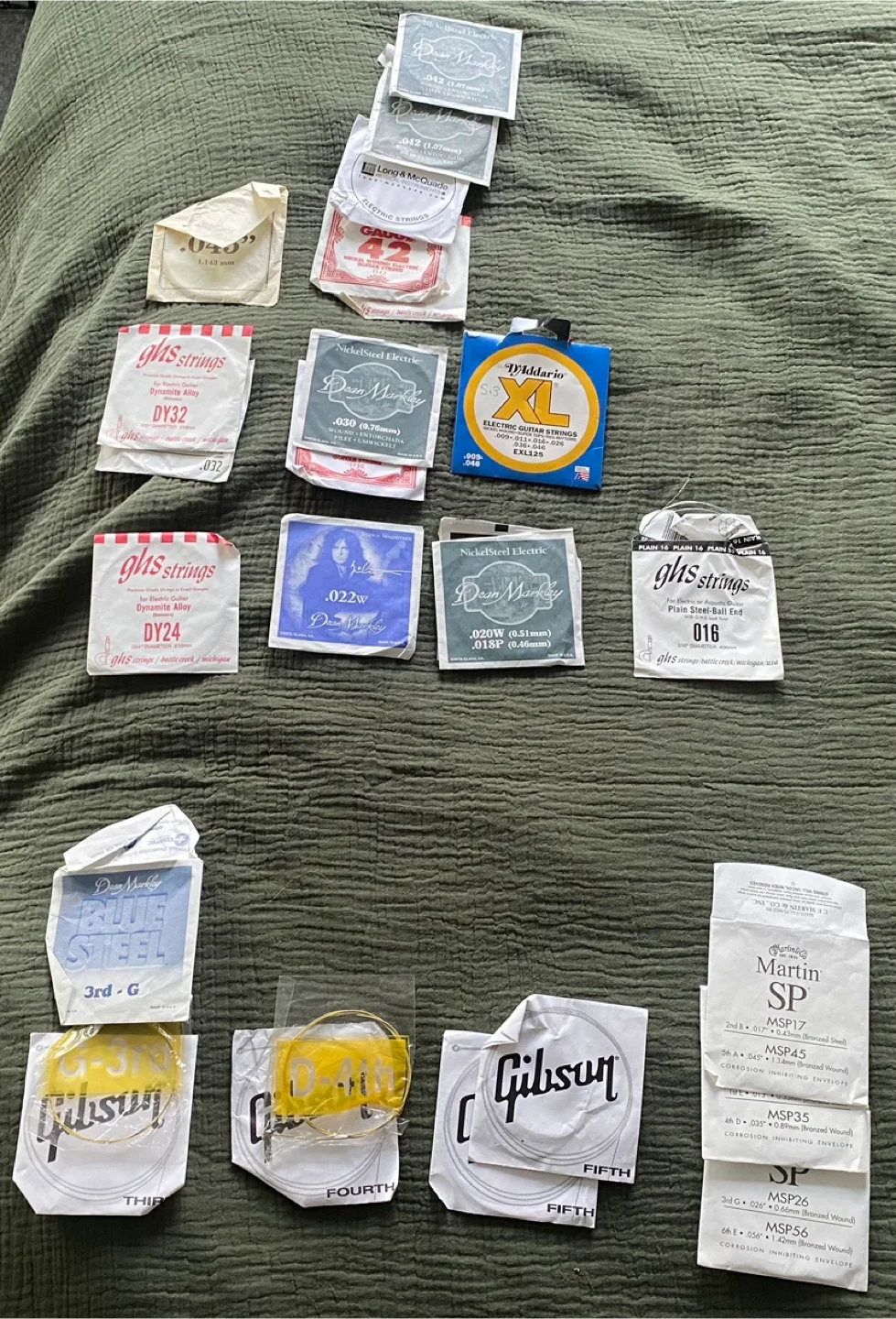 Massive Guitar String Lot image indicator(2)