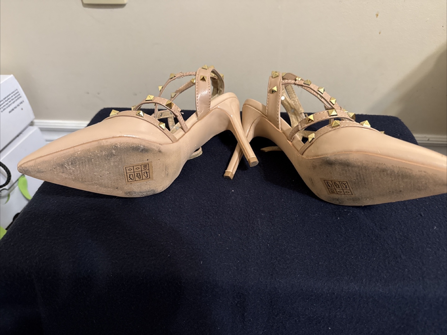Nude Studded Heels Size 7 - photo 4