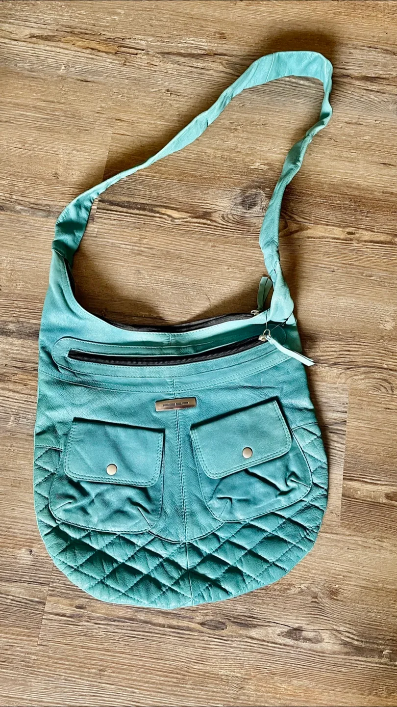 Genuine leather purse (Original colour in first pic) image indicator(4)