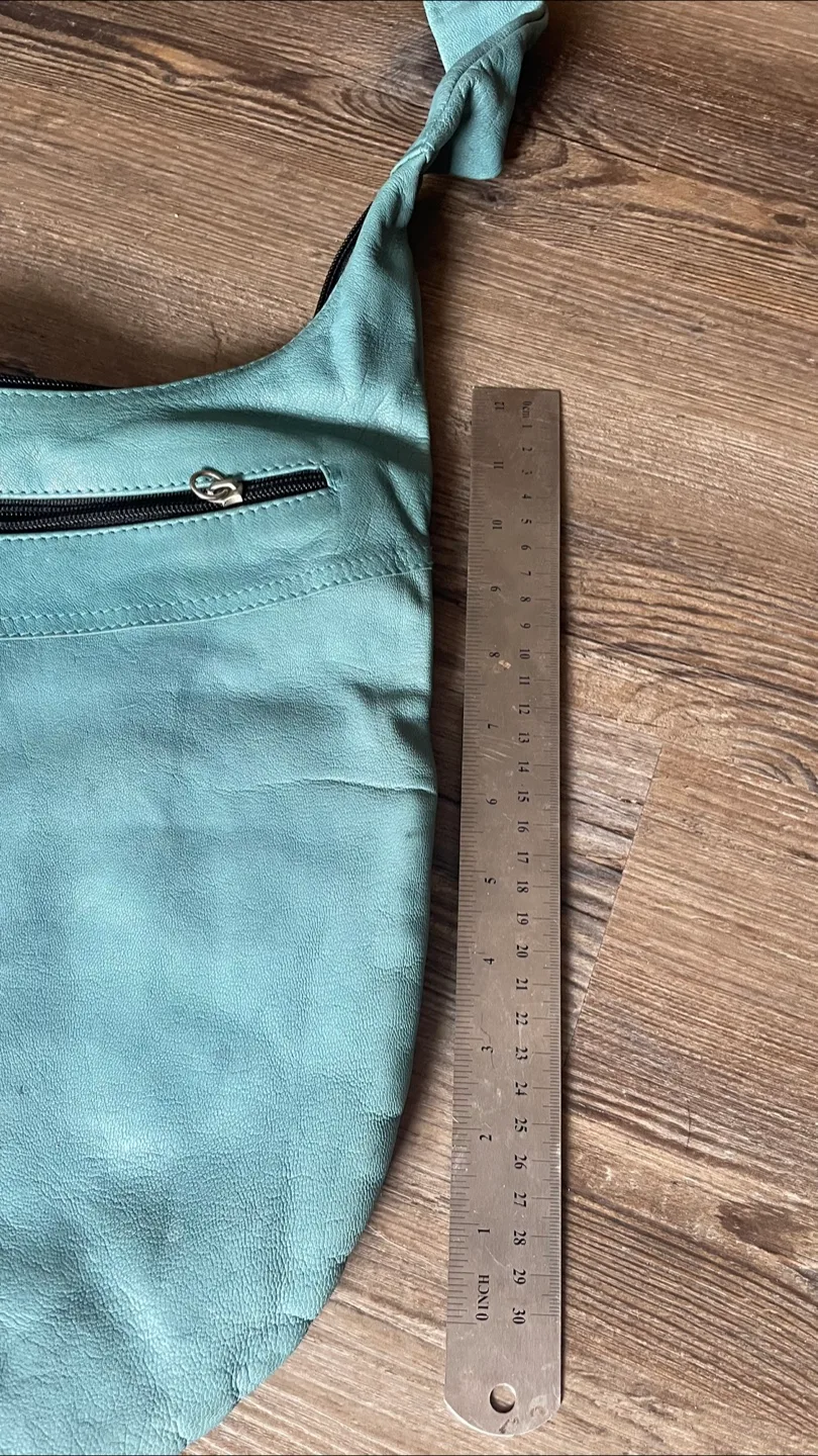 Genuine leather purse (Original colour in first pic) image indicator(5)