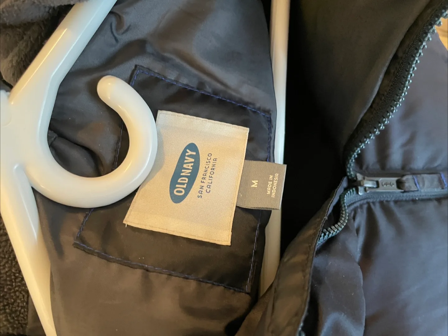 Old Navy Navy Puffer Jacket image indicator(3)