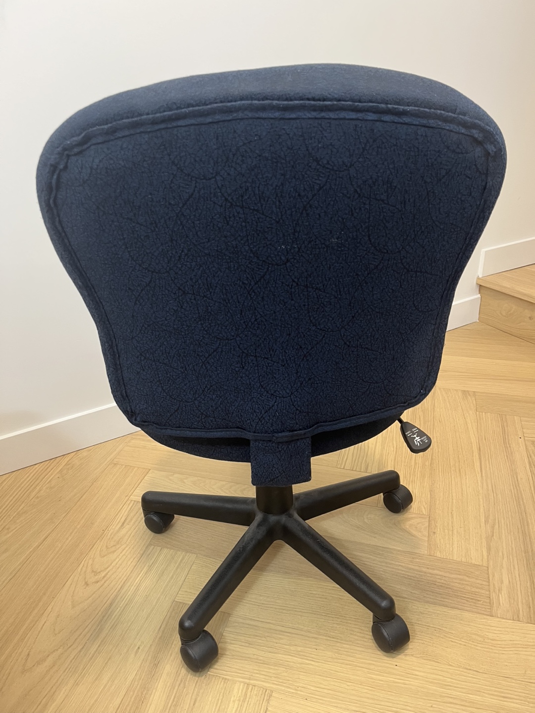 Desk chair - photo 3