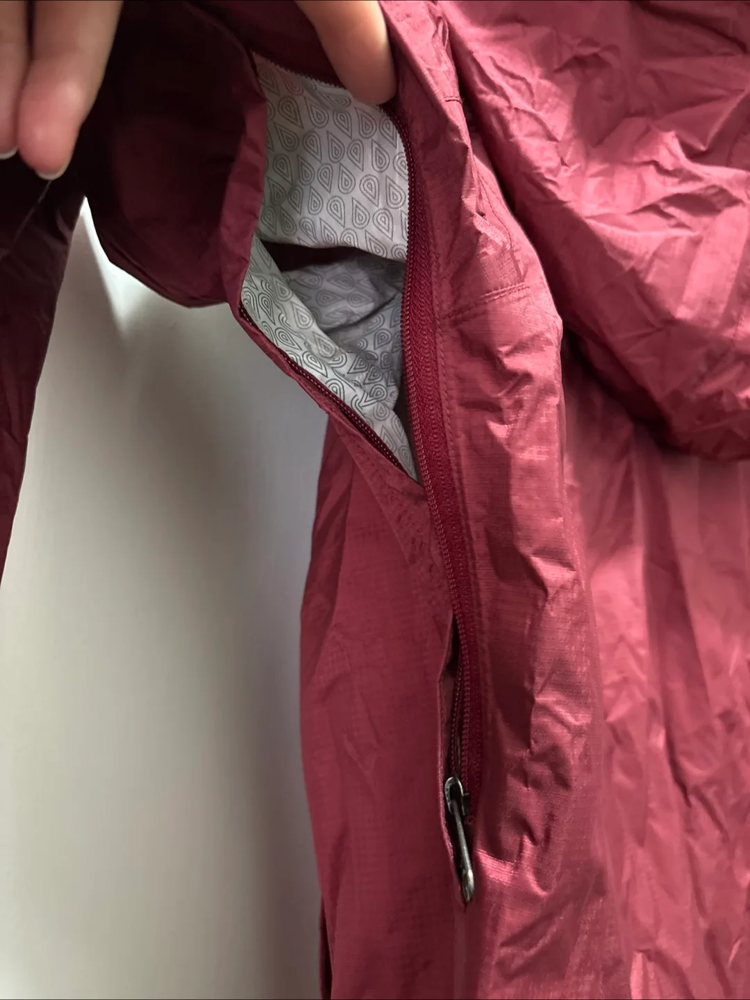 Marmot Maroon Rain Jacket image indicator(4)